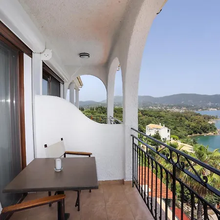 Bella Vista * קומנון