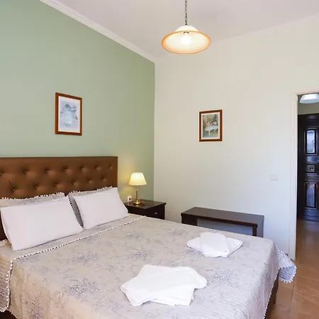 Bella Vista * קומנון