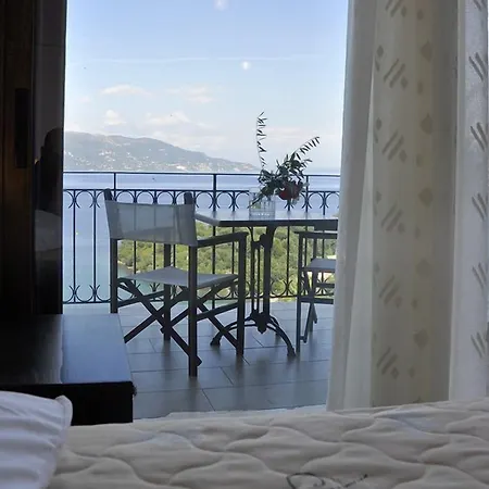 Bella Vista קומנון