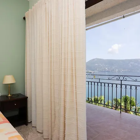 Bella Vista *